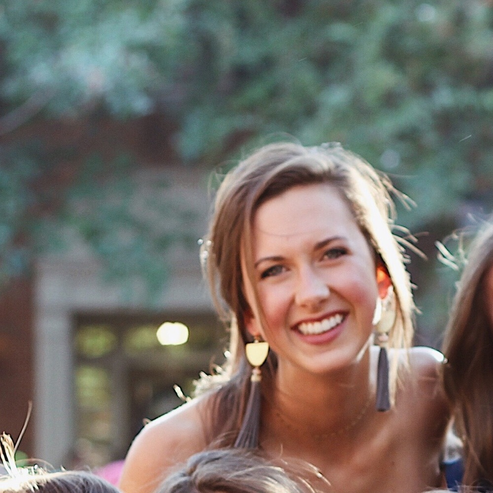 Meet your Posher, Emily